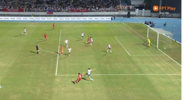 Công tác trọng tài ở chung kết bóng đá nữ được các nền bóng đá hàng đầu bàn luận, tiếc cho tuyển nữ Việt Nam