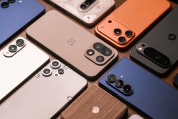 Nhìn lại chiếc smartphone nổi bật nhất năm 2025