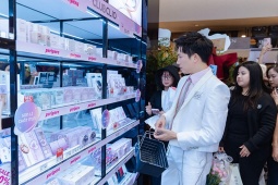 CLIO Professional và Peripera định hình xu hướng mỹ phẩm Hàn Quốc tại Việt Nam