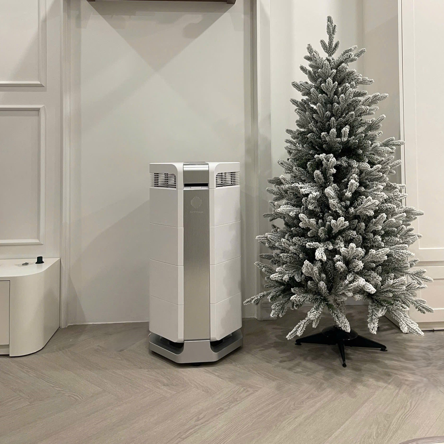 Máy lọc không khí AirProce AI-600 là giải pháp lý tưởng để xử lý bụi nội sinh và bụi đã xâm nhập vào nhà