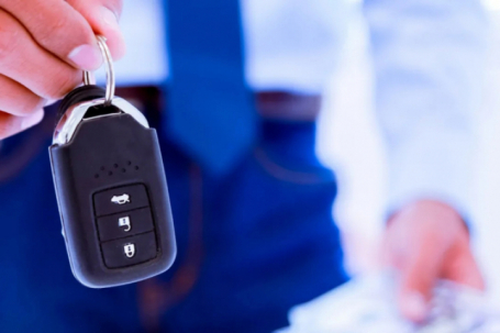 Nhân viên bán xe mới thực sự kiếm được bao nhiêu tiền?