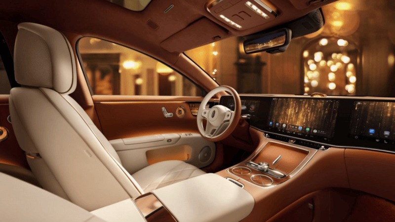 Maextro S800 còn chinh phục khách hàng bằng loạt trang bị cao cấp do Huawei cung cấp.