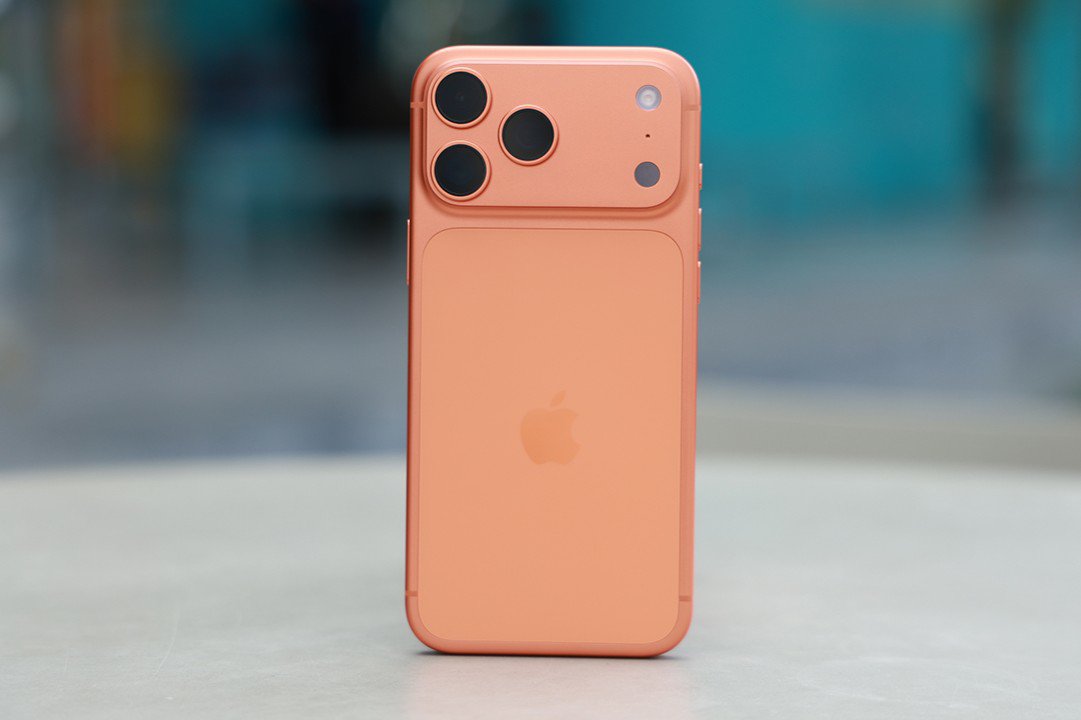 iPhone 17 Pro Max màu cam vũ trụ "trend" của năm.