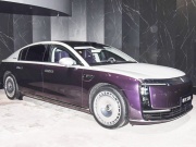 Xe siêu sang Huawei vượt mặt doanh số xe châu Âu