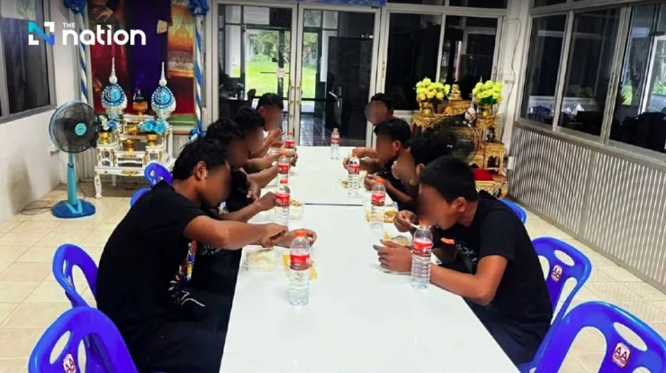 Thái Lan trao trả 18 binh sĩ Campuchia về nước - 1