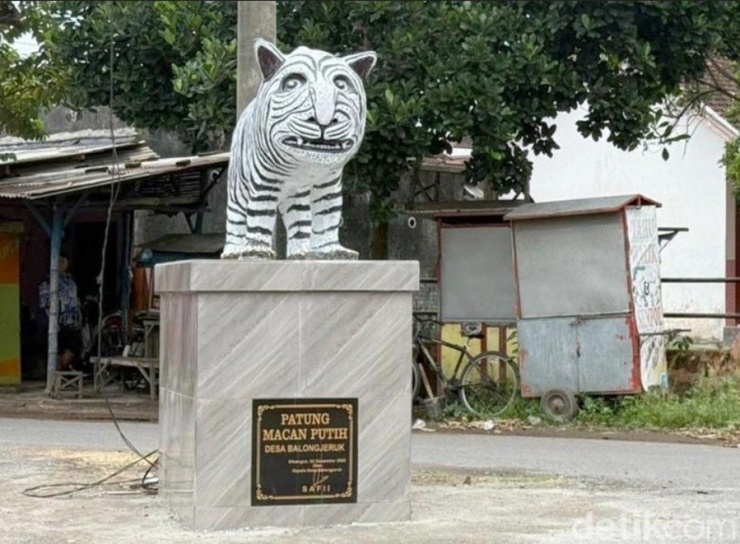 Không biết có thể nói là "ngại hết cả hổ" không nữa. Ảnh: Andhika Dwi/ detikJatim.