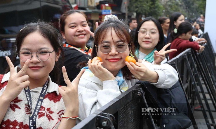 Không khí sôi động từ các bạn trẻ tràn đầy năng lượng.