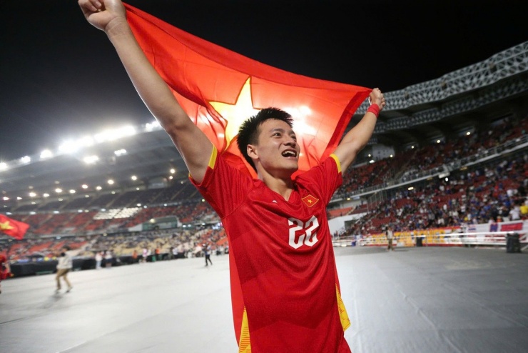 Năm rực rỡ của bóng đá Việt Nam - 1