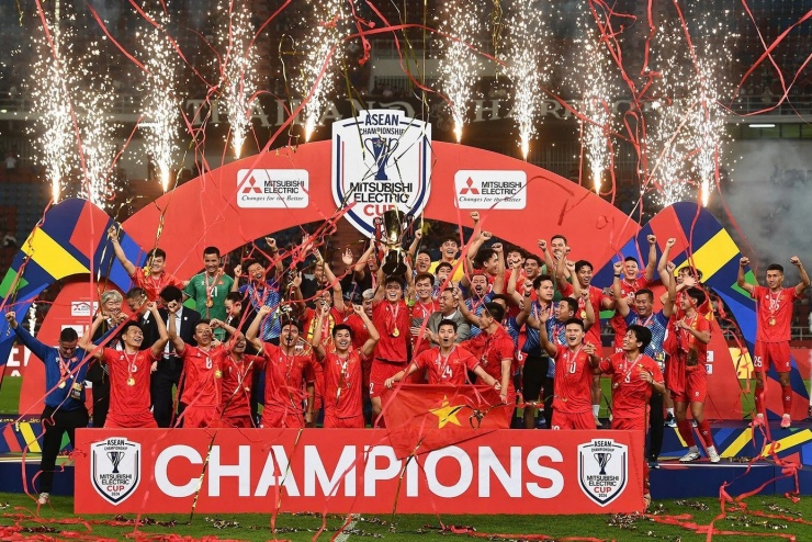 ĐTQG Việt Nam đăng quang ASEAN Cup 2024. Ảnh: Anh Thắng