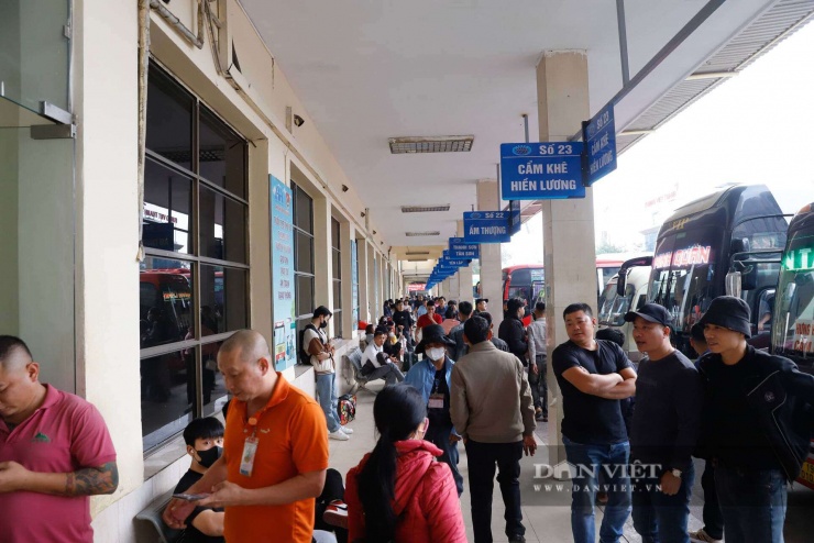 Để đáp ứng nhu cầu này, bến xe đã lên phương án tăng cường khoảng 70 – 90 xe, đảm bảo bố trí xe đúng thời điểm và đúng tuyến có nhu cầu cao.