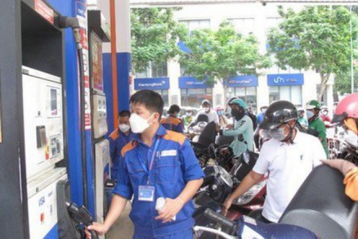 Giá xăng giảm trong kỳ điều hành cuối cùng của năm 2025, về dưới 19.000 đồng/lít