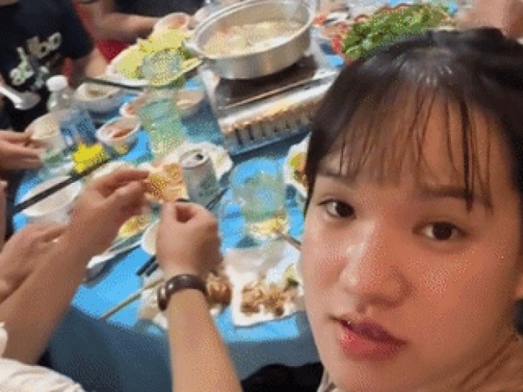 Nàng dâu Hưng Yên mê mâm cỗ 'hết lại đầy' ở miền Tây, thích nhất món nóng hổi