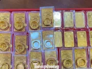 Năm biến động của giá vàng: Kẻ cười, người khóc