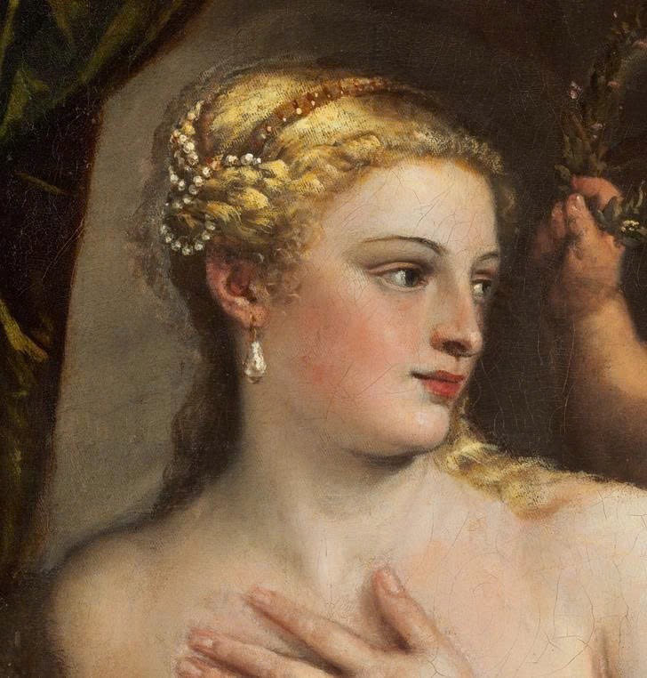 Khuyên tai ngọc trai rất thịnh hành trong thời kỳ Phục Hưng, dù quan điểm về chúng không hoàn toàn thống nhất. Một mặt, ngọc trai tượng trưng cho sự trong trắng; mặt khác, chúng lại thường xuất hiện trong các hình ảnh nữ thần Venus - biểu tượng của sắc đẹp và tình yêu nhục cảm.