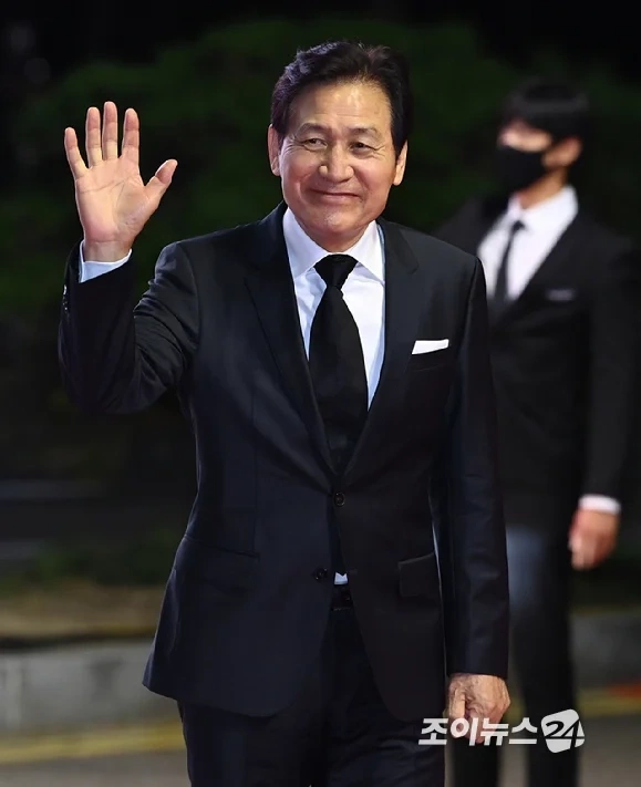 Ahn Sung Ki khi sức khỏe còn tốt. Ảnh: News24