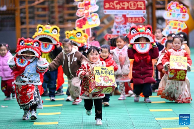 Châu Á đón giao thừa năm 2026: Hai sắc thái đối lập - 5