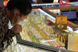 Giá vàng hôm nay 31-12: Tăng lên rồi bất ngờ giảm sâu