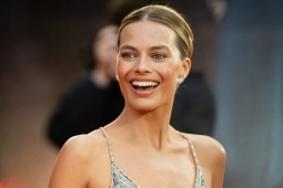 Những bộ cánh 'mặc như không' năm 2025