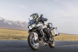 CFMoto 800MT ES trình làng - "ngựa chiến" mới với nhiều trang bị khủng