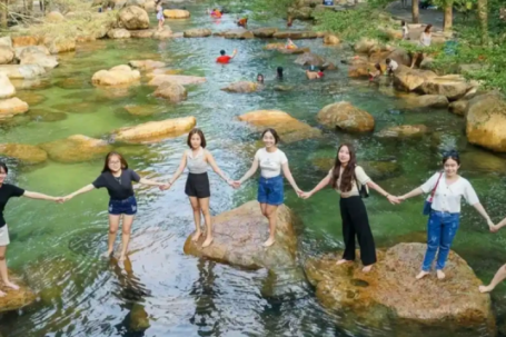 Những địa điểm dã ngoại 'sát vách' TP.HCM không nên bỏ qua dịp Tết Dương lịch