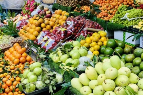 Một loại cam Việt vào mùa giá rẻ chỉ hơn chục nghìn đồng/kg, tiểu thương nhập hàng tạ mỗi ngày phục vụ khách quý