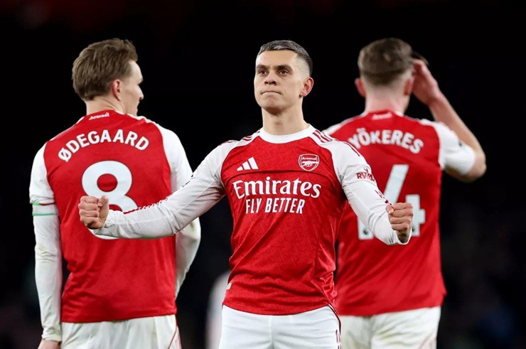 Trossard có màn trình diễn xuất sắc trong chiến thắng đậm của Arsenal trước Aston Villa