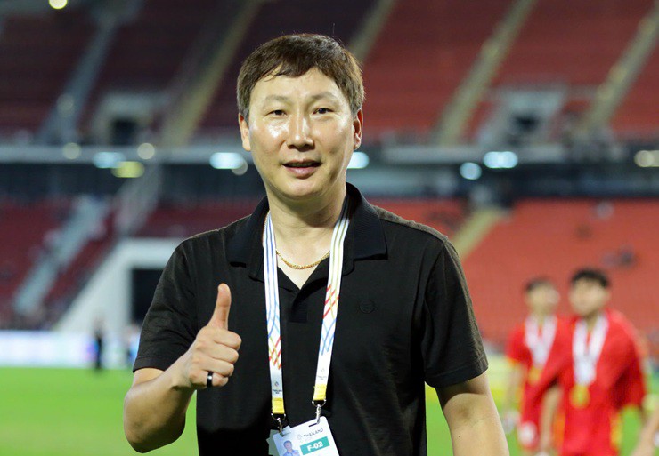 HLV Kim Sang Sik giữ nguyên bộ khung vừa giành HCV SEA Games 33 cho VCK U23 châu Á