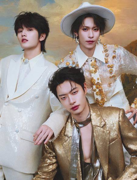 Một nam ca sĩ túm tóc, đấm hai cô gái liên tiếp ở ga tàu - 7