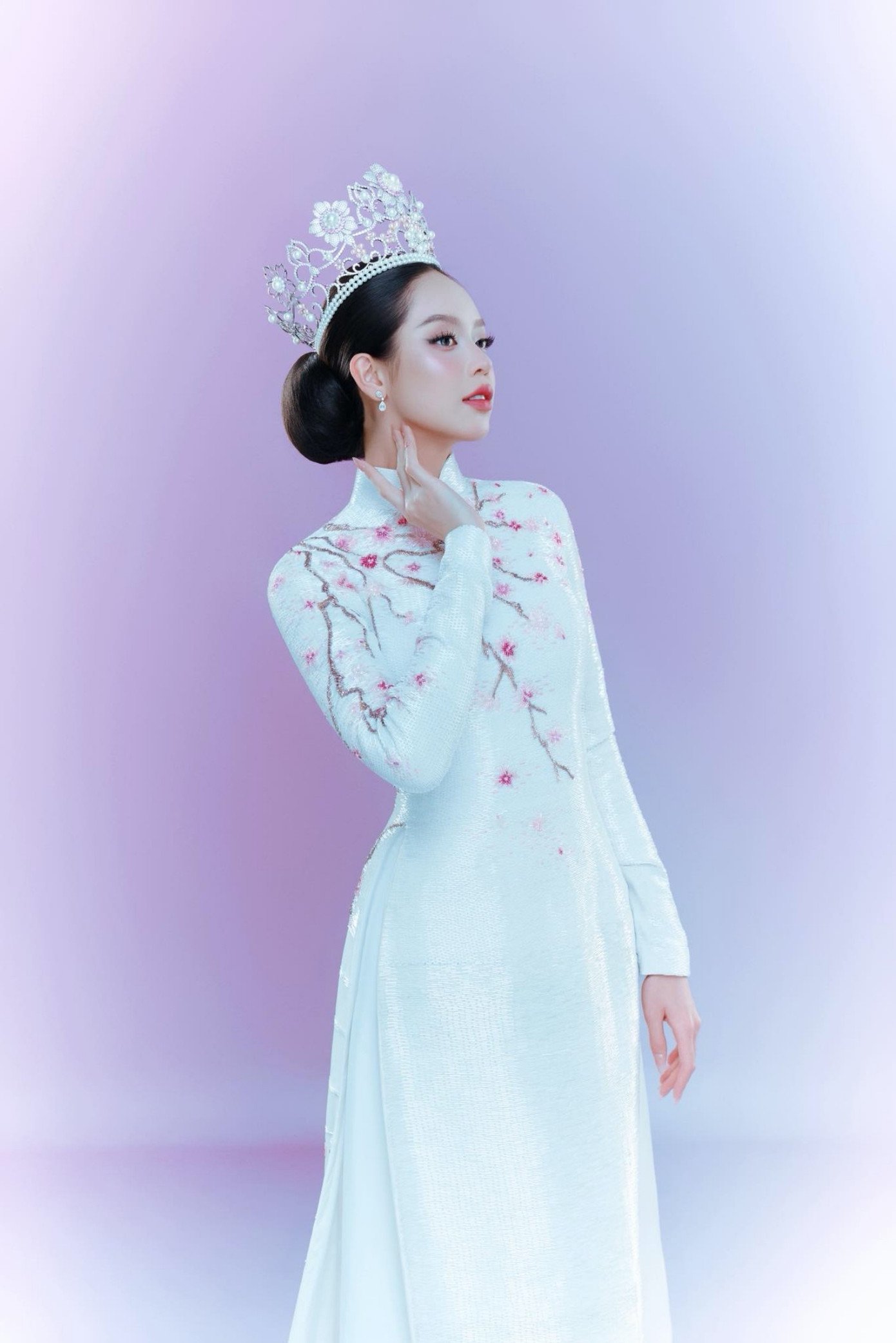 Kết thúc nhiệm kỳ 2 cuộc thi Hoa hậu, Thanh Thủy trở về hình ảnh Gen Z năng động - 2