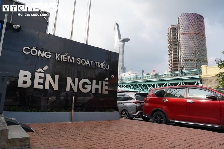 Ghi nhận của PV Báo Điện tử VTC News tại cống ngăn triều Bến Nghé cho thấy công trình đã đạt 100% tiến độ, được nghiệm thu và bàn giao.