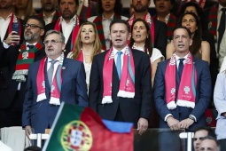 Nóng: Thủ tướng Bồ Đào Nha vào cuộc vụ Ronaldo rời tuyển