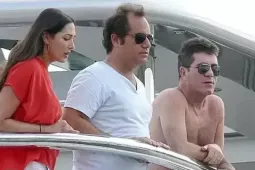 Bạn gái Simon Cowell giữ quan hệ tốt với chồng cũ sau bê bối 'cắm sừng'