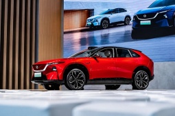 Mazda CX-6e thêm LiDAR, hỗ trợ lái như xe sang nhưng giá chỉ từ 565 triệu đồng