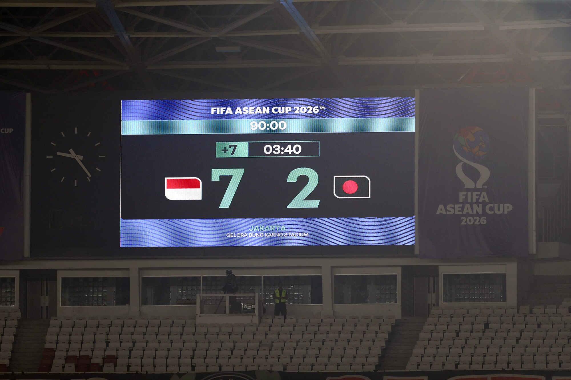 Khi ấy, tỉ số trận đấu đang là 7-2 nghiêng về Indonesia, kết quả khiến đội chủ nhà mất vé vào chung kết FIFA ASEAN Cup 2026.