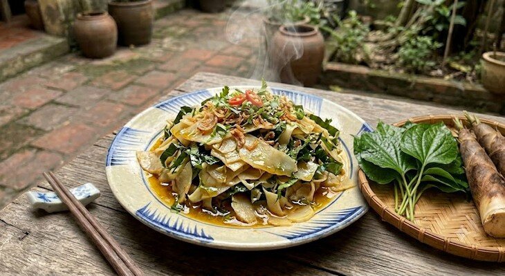Món măng xào lá lốt.