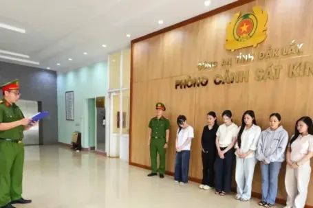 Giả danh bác sĩ, ‘thổi phồng’ tình trạng của khách để bán gói thẩm mỹ giá cao