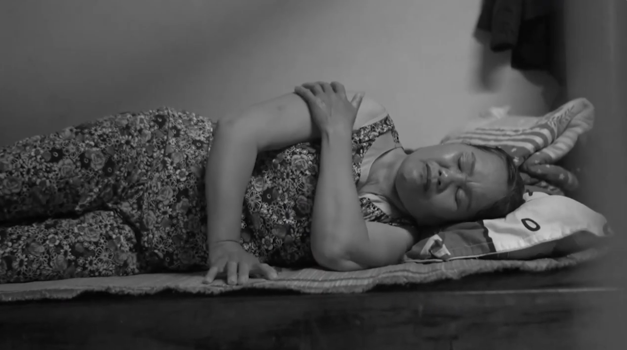 Cô Ca đã sống chung với đau lưng, thoái hóa cột sống 17-18 năm qua