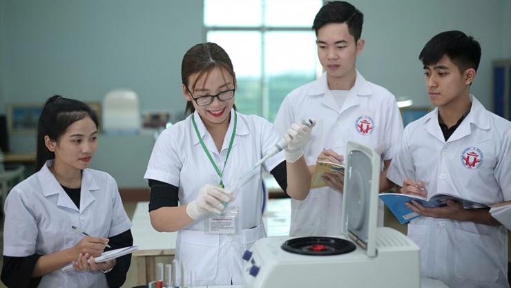 Cần xác định người học có đạt chuẩn đầu ra và có đáp ứng yêu cầu nghề nghiệp hay không.