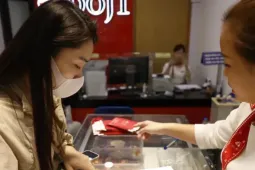 Giá vàng nới rộng khoảng cách với thế giới, nhà đầu tư lưu ý gì?