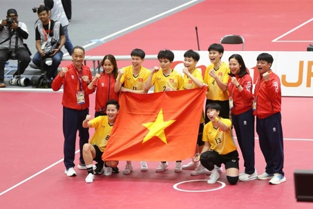 Trực tiếp ASIAD 3/10: Cầu mây Việt Nam hạ Thái Lan, nghẹt thở giành tấm HCV lịch sử