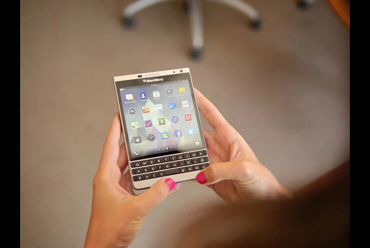 BlackBerry Passport bất ngờ trở lại với giá từ 9 triệu đồng