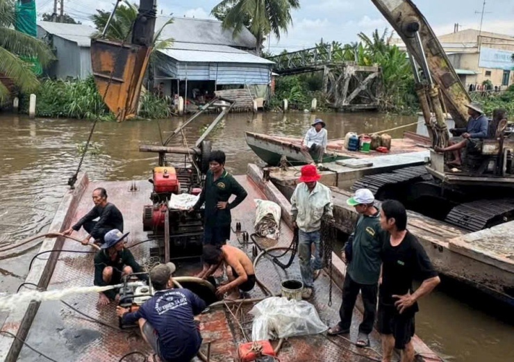 Phương tiện gặp sự cố được trục vớt. Ảnh: KL