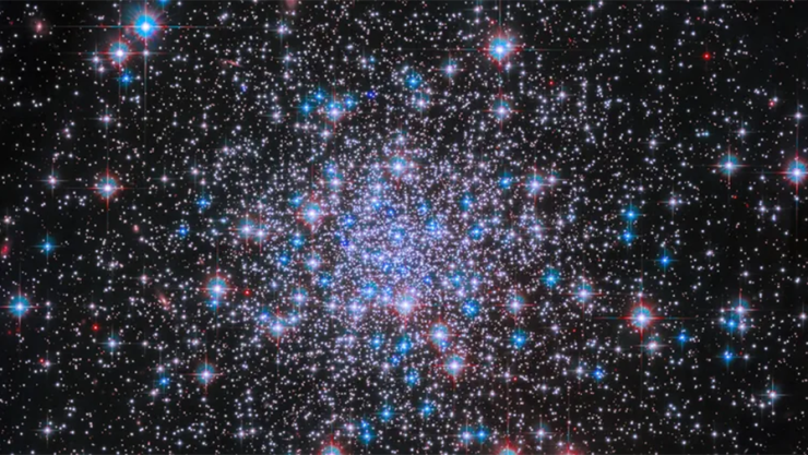 Bầu trời đêm tối vì vũ trụ có tuổi hữu hạn. Ảnh: Space