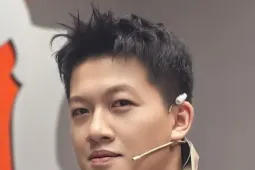 MC Trần Ngọc rời show Anh trai chông gai