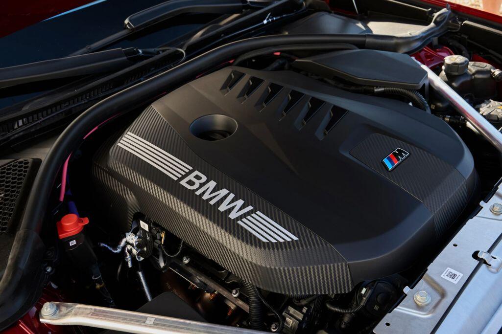 M350 xDrive được trang bị khối động cơ I6, dung tích 3.0L tăng áp kết hợp công nghệ mild-hybrid 48V.