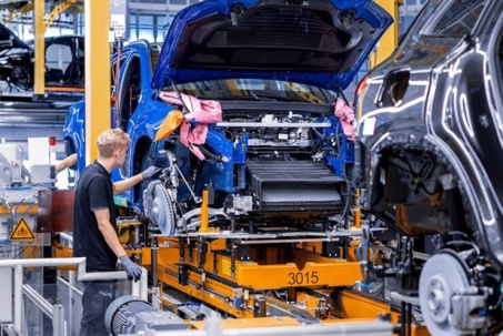 Mercedes-Benz có thể đóng cửa hai nhà máy tại Đức vì giá nhân công cao