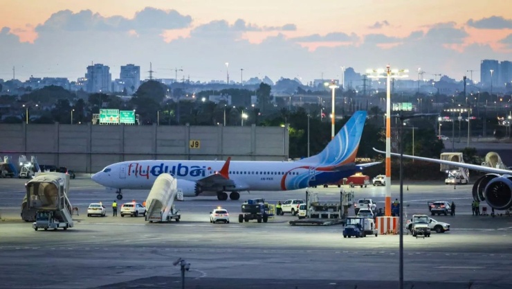 Một máy bay chở khách của Flydubai ở sân bay quốc tế Ben Gurion, Tel Aviv. Ảnh: Flash90