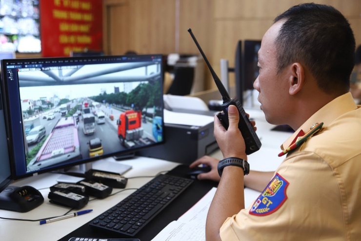 Camera AI không chỉ phát hiện vi phạm giao thông mà còn hỗ trợ nhận diện sự cố, theo dõi ùn ứ và cung cấp hình ảnh phục vụ xác minh tai nạn, các vụ việc về an ninh, trật tự và trật tự đô thị. (Ảnh: Thành Long)