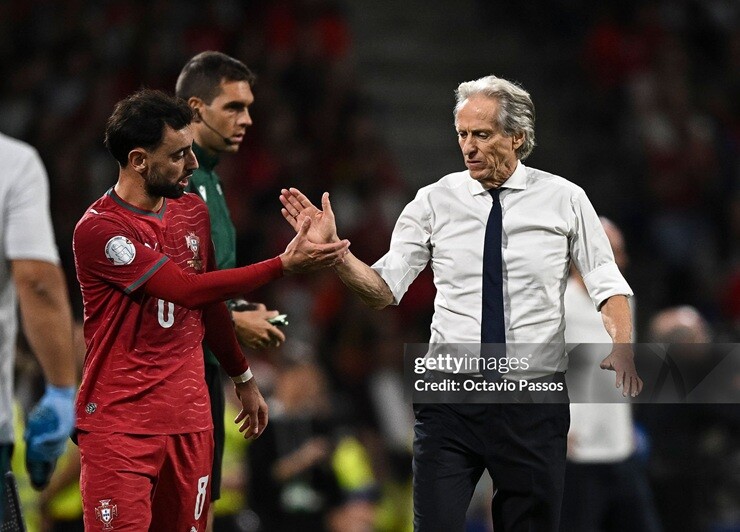 HLV Jesus lên tiếng về khả năng gọi Ronaldo trở lại ĐT Bồ Đào Nha - 3