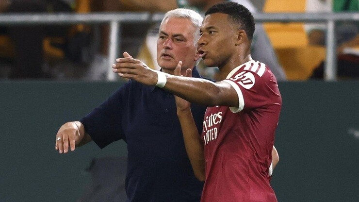 Mbappe đăng tải thông điệp đầy ẩn ý
